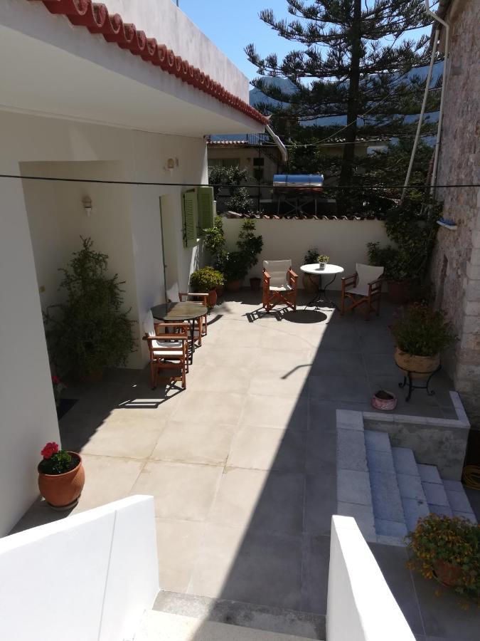 Apartmán Danesi House Leonídion Exteriér fotografie