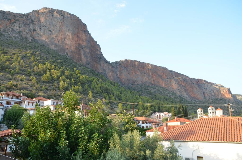 Apartmán Danesi House Leonídion Pokoj fotografie